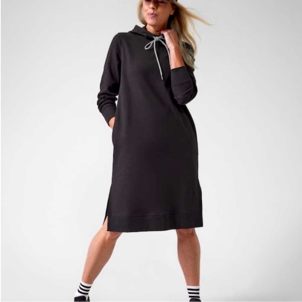 Athleta Triumph hoodie black dress, Medium